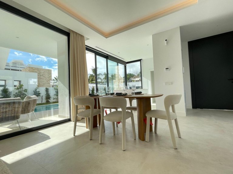 Villa for Sale in Estepona, Malaga 9