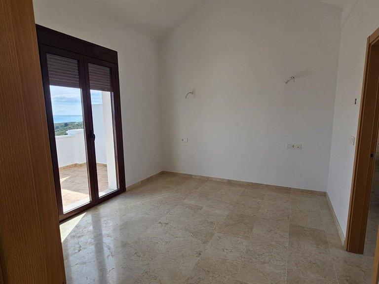 Villa for Sale in Doña Julia, Malaga 6