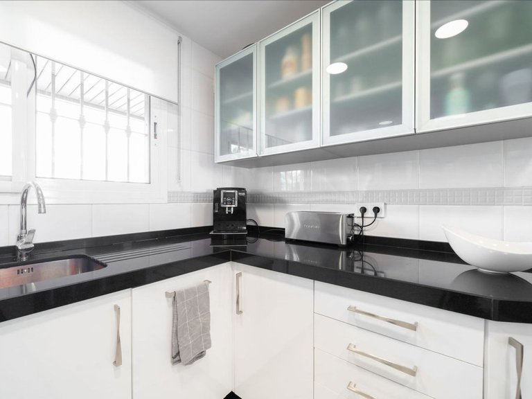 Apartment for Sale in Benalmadena Costa, Malaga 17