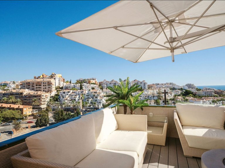 Apartment for Sale in Benalmadena Costa, Malaga 2