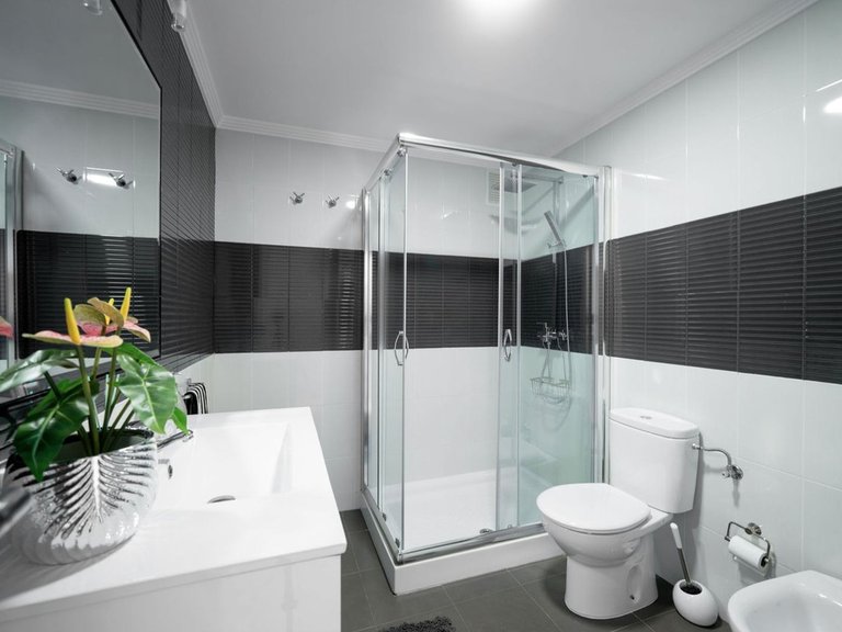 Apartment for Sale in Benalmadena Costa, Malaga 23