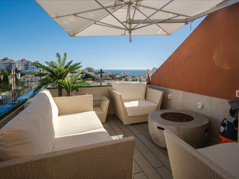 Apartment for Sale in Benalmadena Costa, Malaga 34