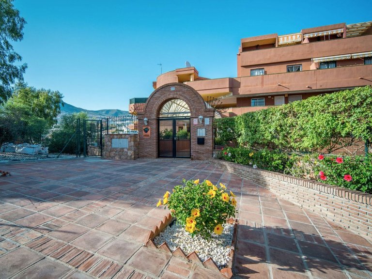 Apartment for Sale in Benalmadena Costa, Malaga 37