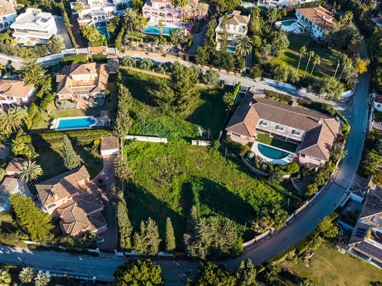 Plot for Sale in The Golden Mile, Malaga 2