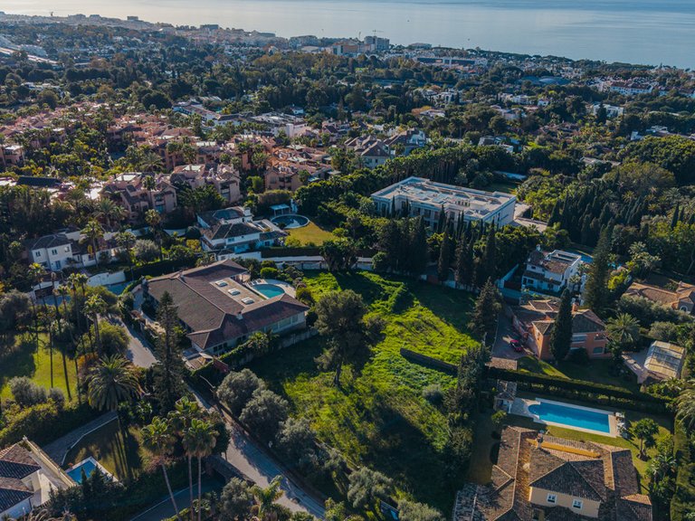 Plot for Sale in The Golden Mile, Malaga 8