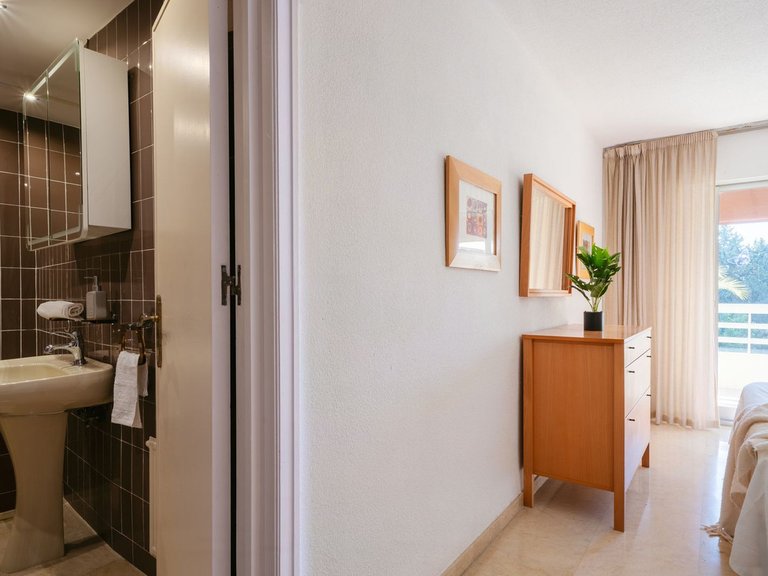 Apartment for Sale in Marbella, Malaga 18
