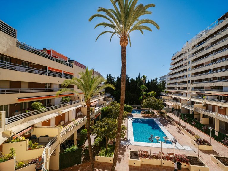 Apartment for Sale in Marbella, Malaga 32