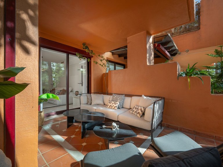 Apartment for Sale in Nueva Andalucía, Malaga 11