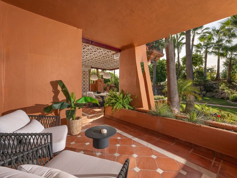 Apartment for Sale in Nueva Andalucía, Malaga 12