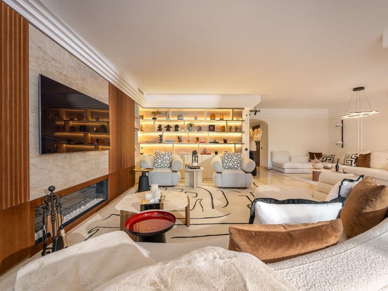 Apartment for Sale in Nueva Andalucía, Malaga 8