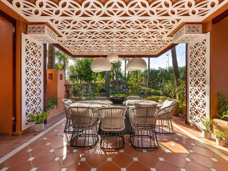 Apartment for Sale in Nueva Andalucía, Malaga 9