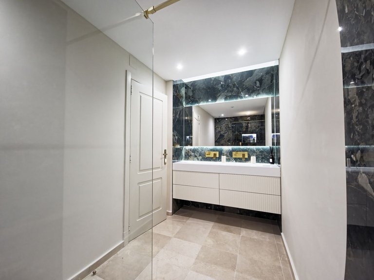 Apartment for Sale in Benahavís, Malaga 22