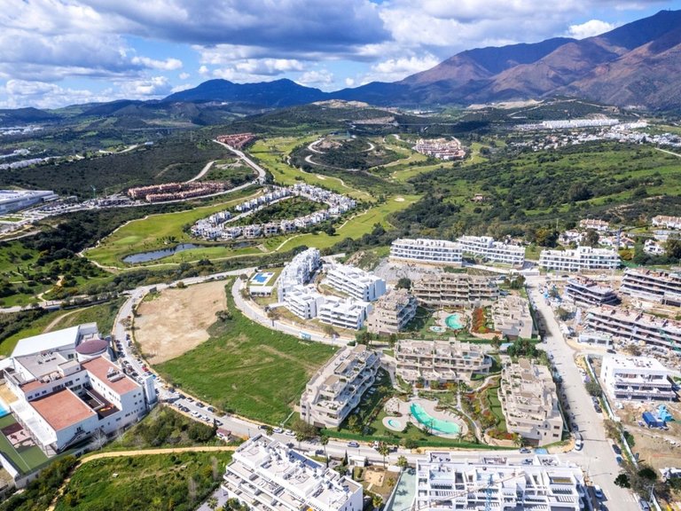 Penthouse for Sale in Costa del Sol Estepona, Malaga 10