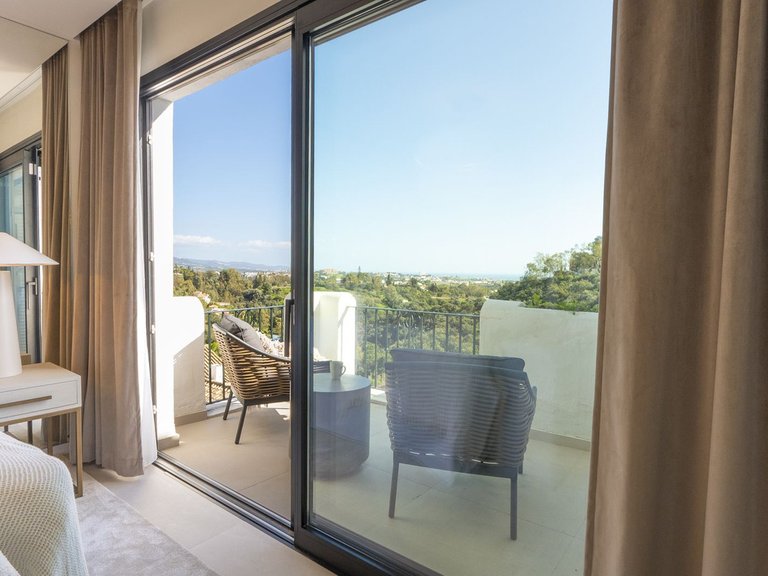 Apartment for Sale in Benahavís, Malaga 10