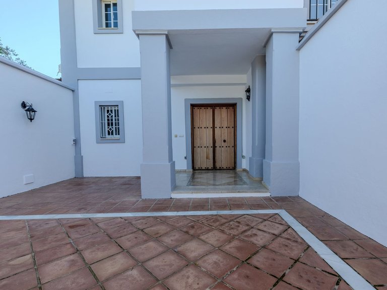 Villa for Sale in San Roque Club, Cadiz 14