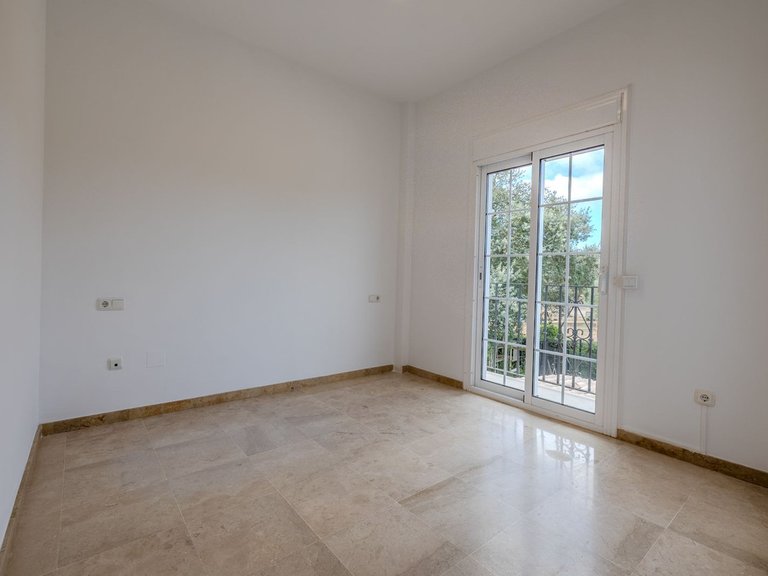 Villa for Sale in San Roque Club, Cadiz 19