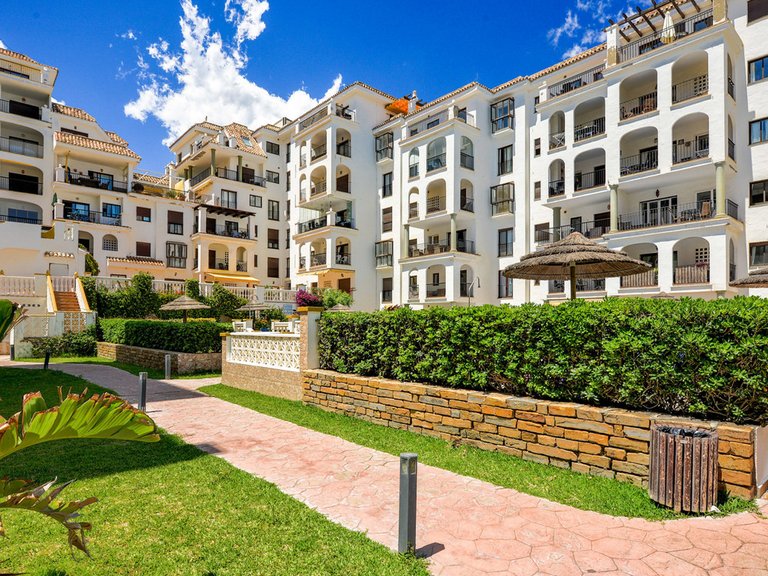 Apartment for Sale in La Duquesa, Malaga 19