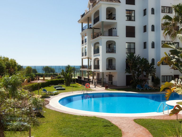 Apartment for Sale in La Duquesa, Malaga 23