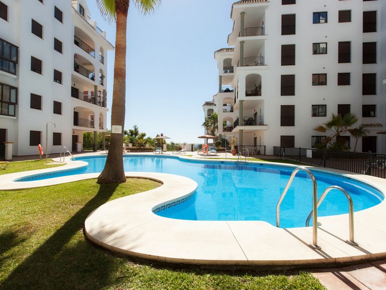 Apartment for Sale in La Duquesa, Malaga 25