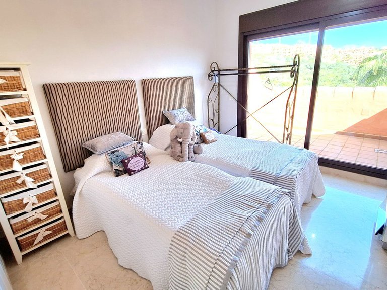 Apartment for Sale in La Duquesa, Malaga 13