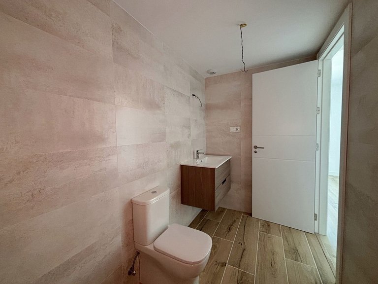 Apartment for Sale in Nueva Andalucía, Malaga 20