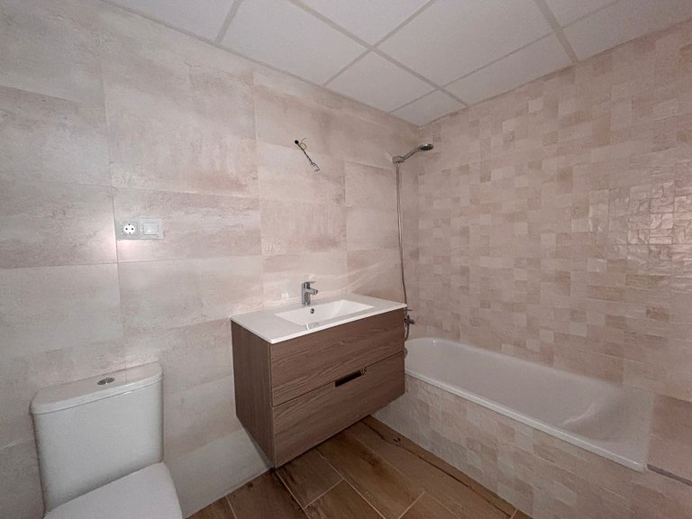 Apartment for Sale in Nueva Andalucía, Malaga 21