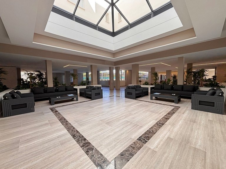 Apartment for Sale in Nueva Andalucía, Malaga 40