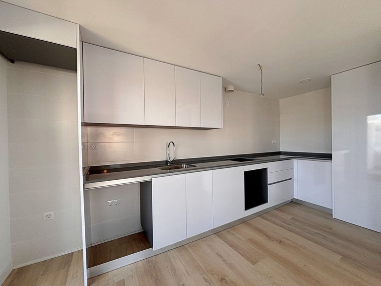 Apartment for Sale in Nueva Andalucía, Malaga 9