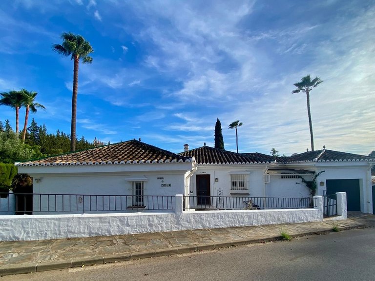 Villa for Sale in El Padron, Malaga 1