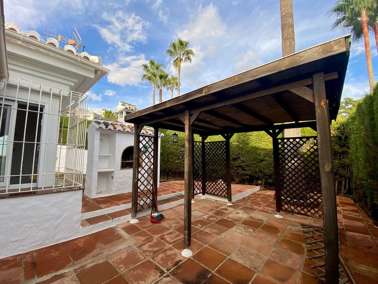 Villa for Sale in El Padron, Malaga 36