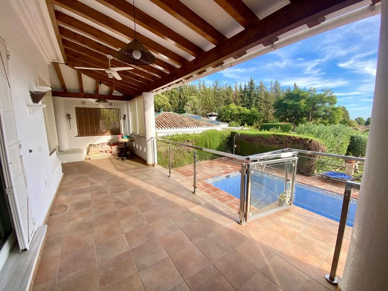 Villa for Sale in El Padron, Malaga 8