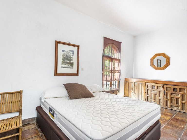 Villa for Sale in Benahavís, Malaga 11