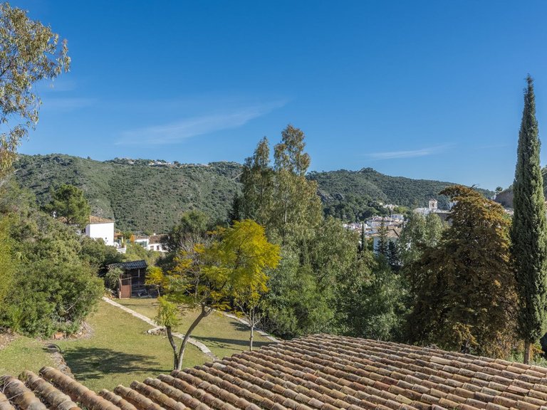 Villa for Sale in Benahavís, Malaga 15
