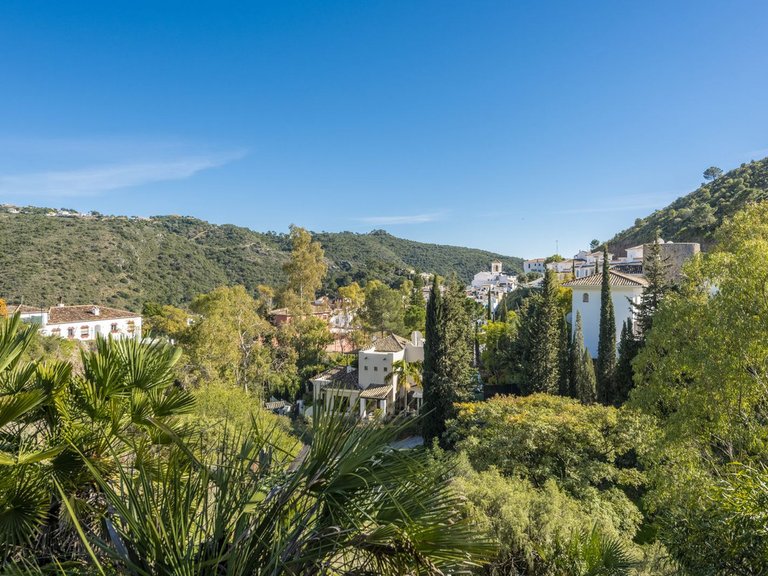 Villa for Sale in Benahavís, Malaga 19