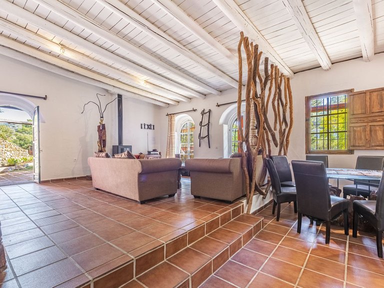 Villa for Sale in Benahavís, Malaga 5