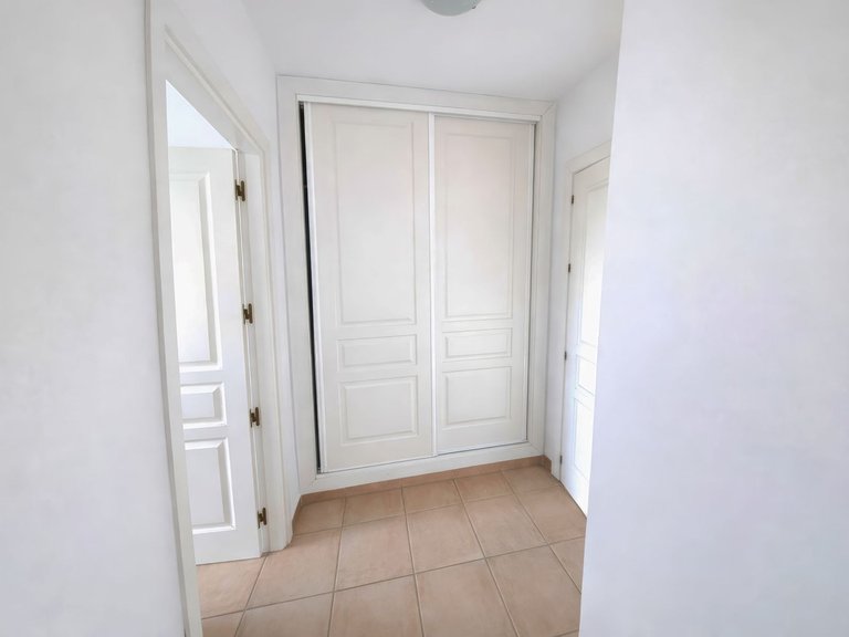 Villa for Sale in Alhaurin Golf, Malaga 12