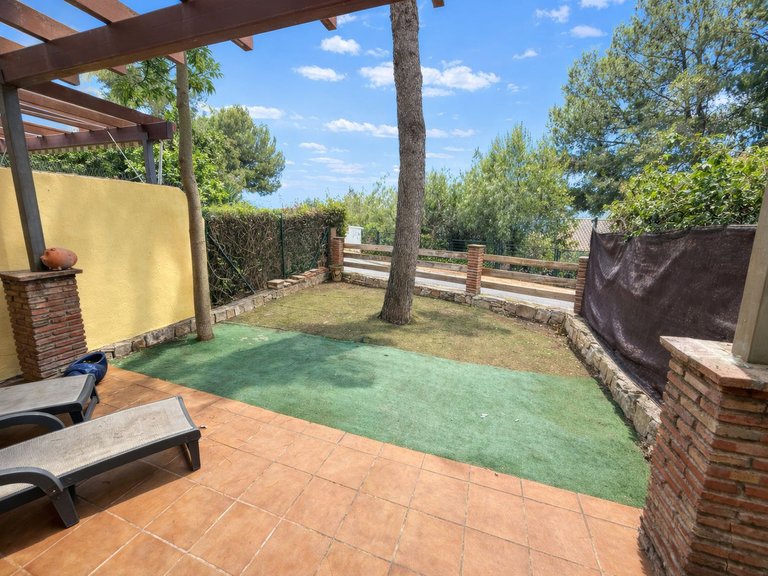 Villa for Sale in Alhaurin Golf, Malaga 2