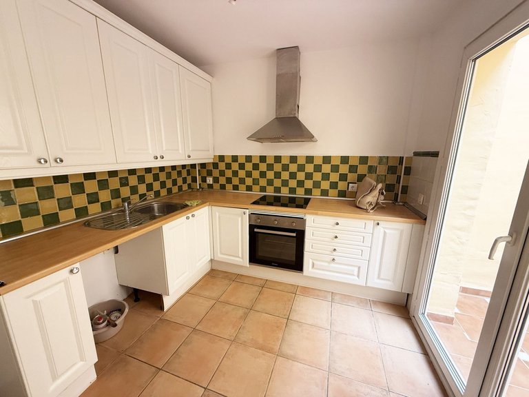 Villa for Sale in Alhaurin Golf, Malaga 8