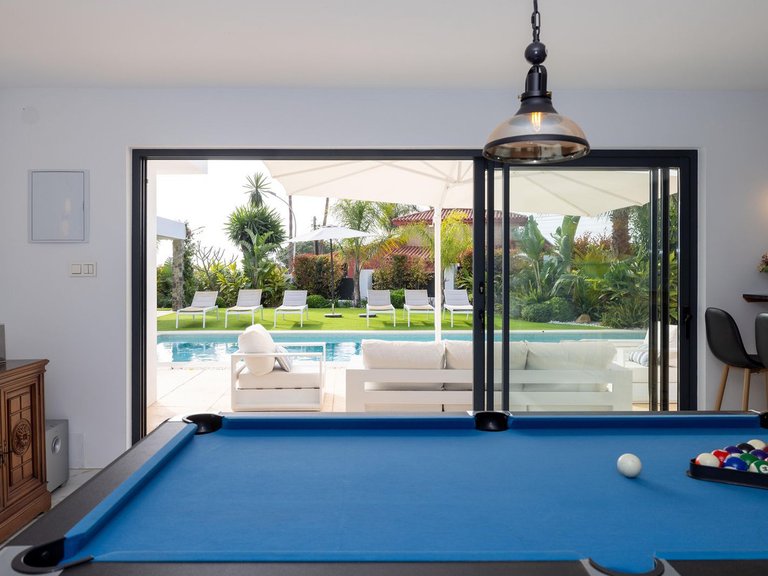 Villa for Sale in Málaga, Malaga 25