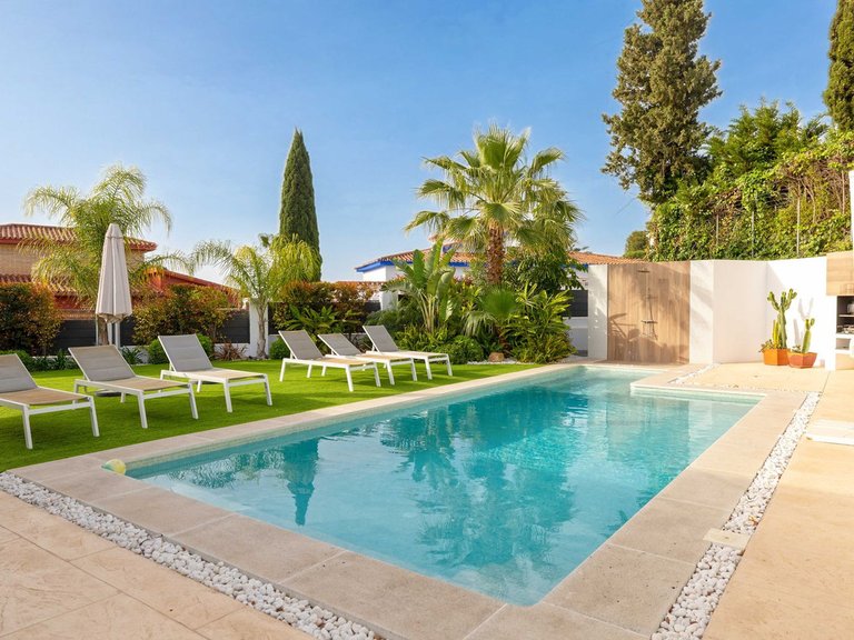 Villa for Sale in Málaga, Malaga 31