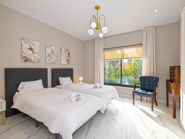 Villa for Sale in Málaga, Malaga 9