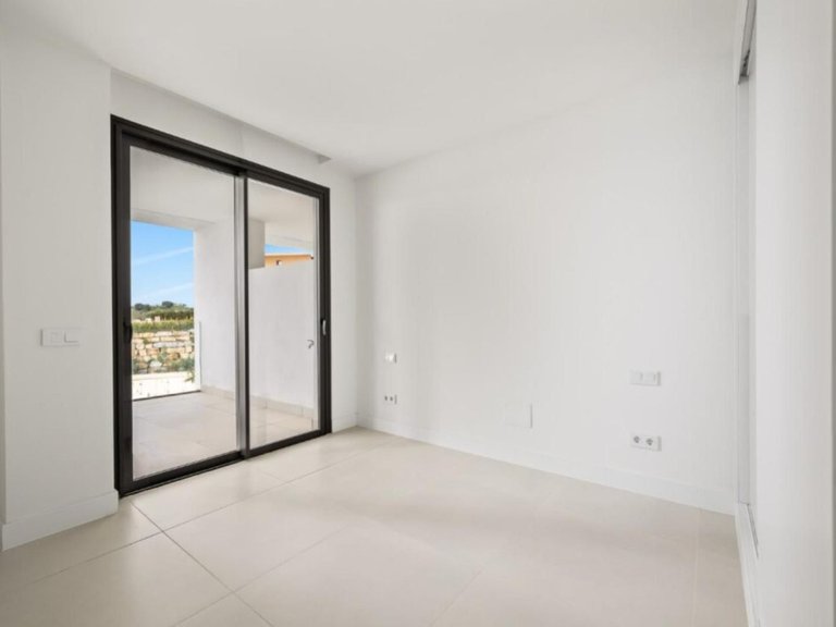 Apartment for Sale in Fuengirola, Malaga 15