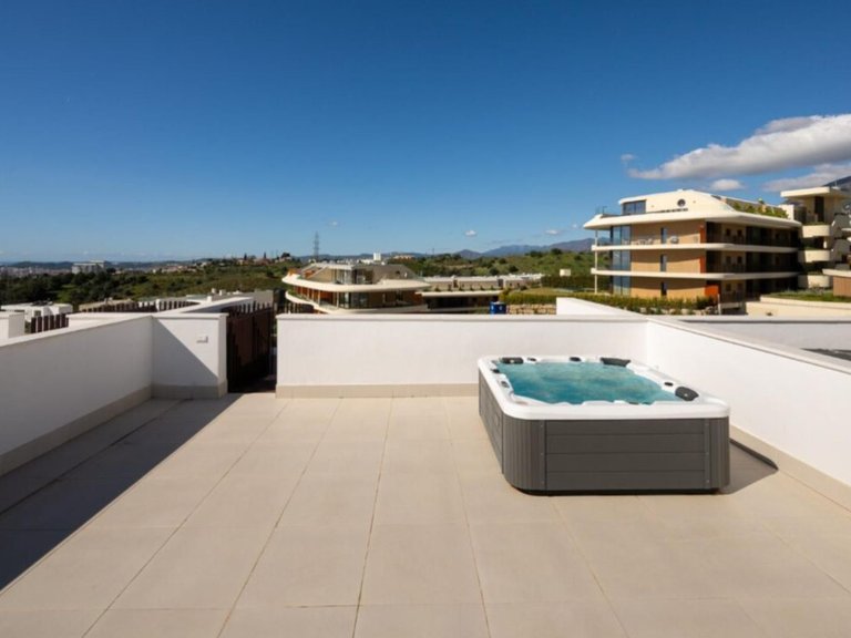 Apartment for Sale in Fuengirola, Malaga 3