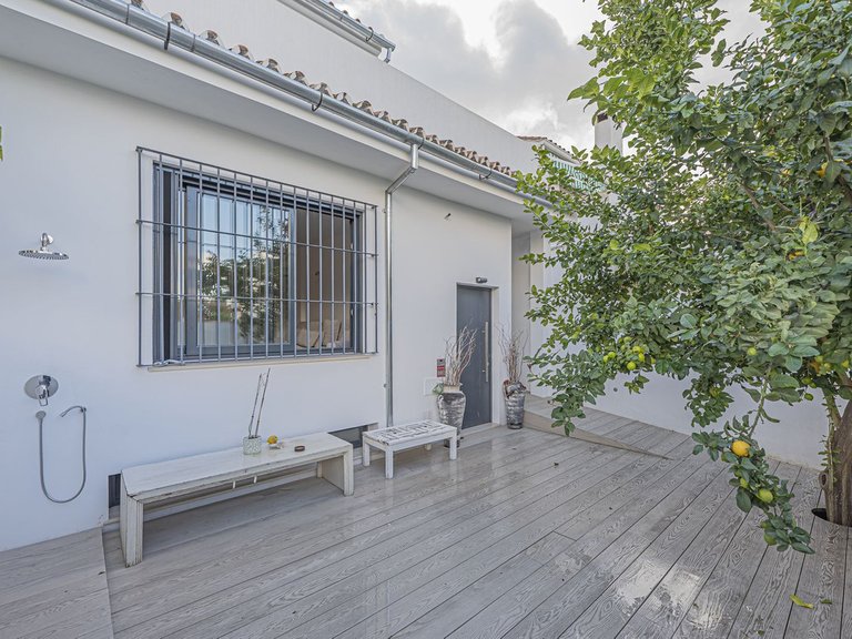 Villa for Sale in San Pedro De Alcántara, Malaga 2