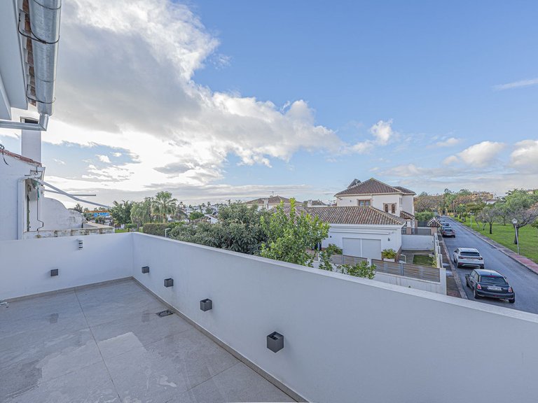 Villa for Sale in San Pedro De Alcántara, Malaga 3