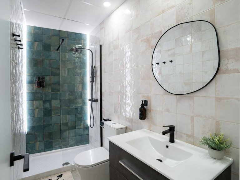 Apartment for Sale in Málaga, Malaga 15