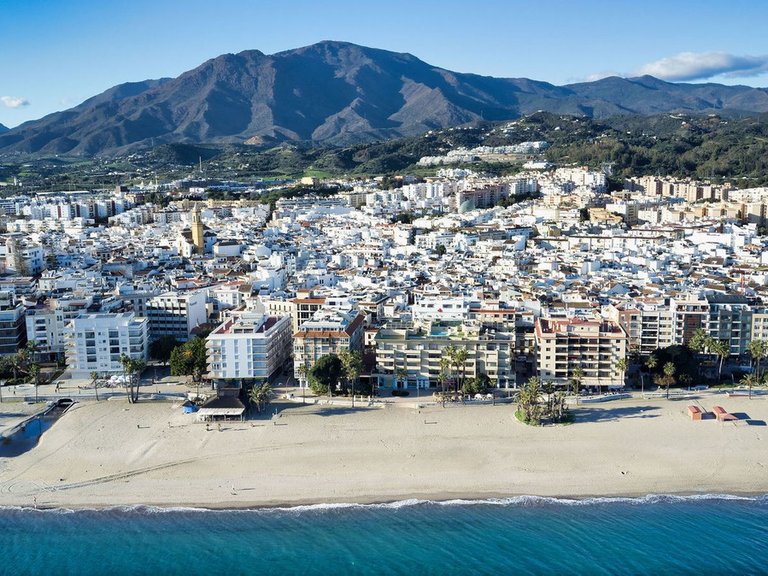Apartment for Sale in Estepona, Malaga 1