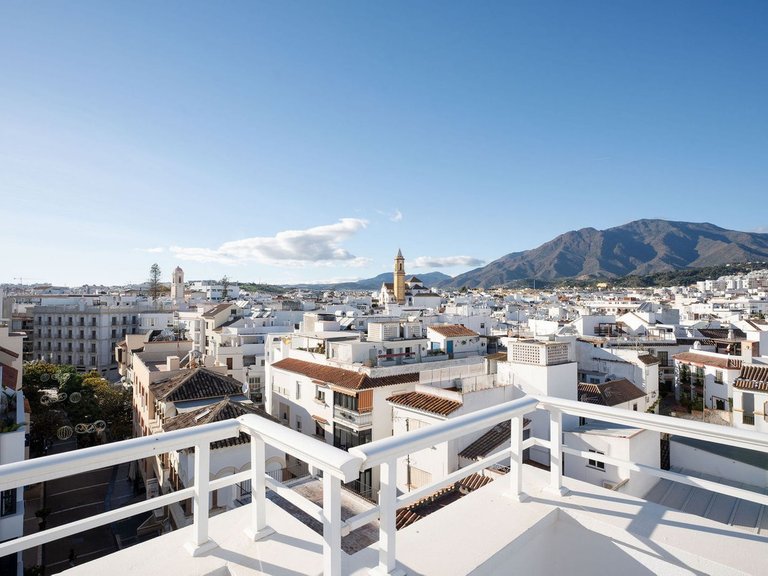 Apartment for Sale in Estepona, Malaga 2