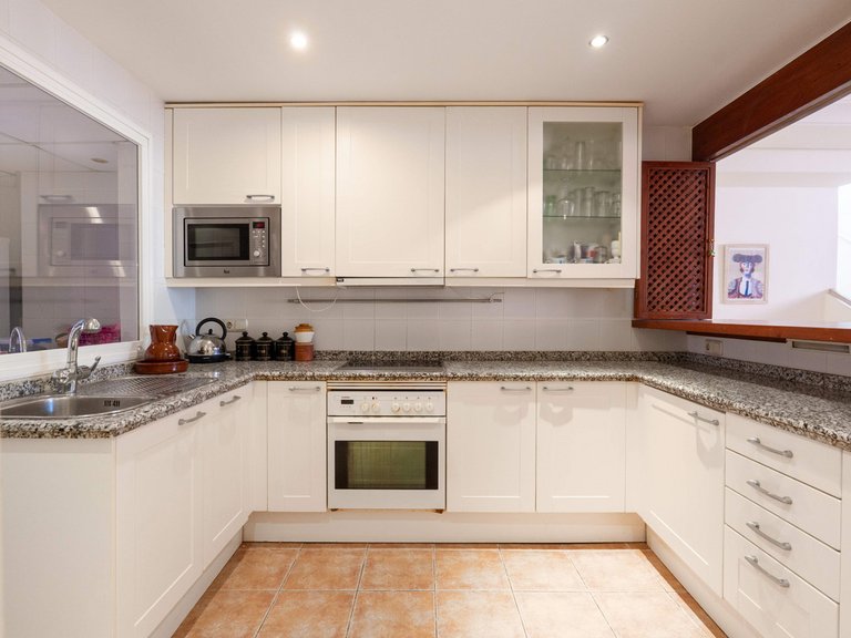 Apartment for Sale in Estepona, Malaga 11