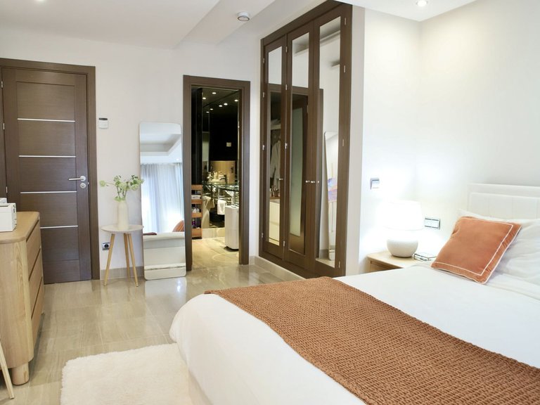 Apartment for Sale in Estepona, Malaga 11
